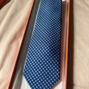 HERMES TIE IN PERFECT CONDITION